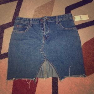 Denim skirt!